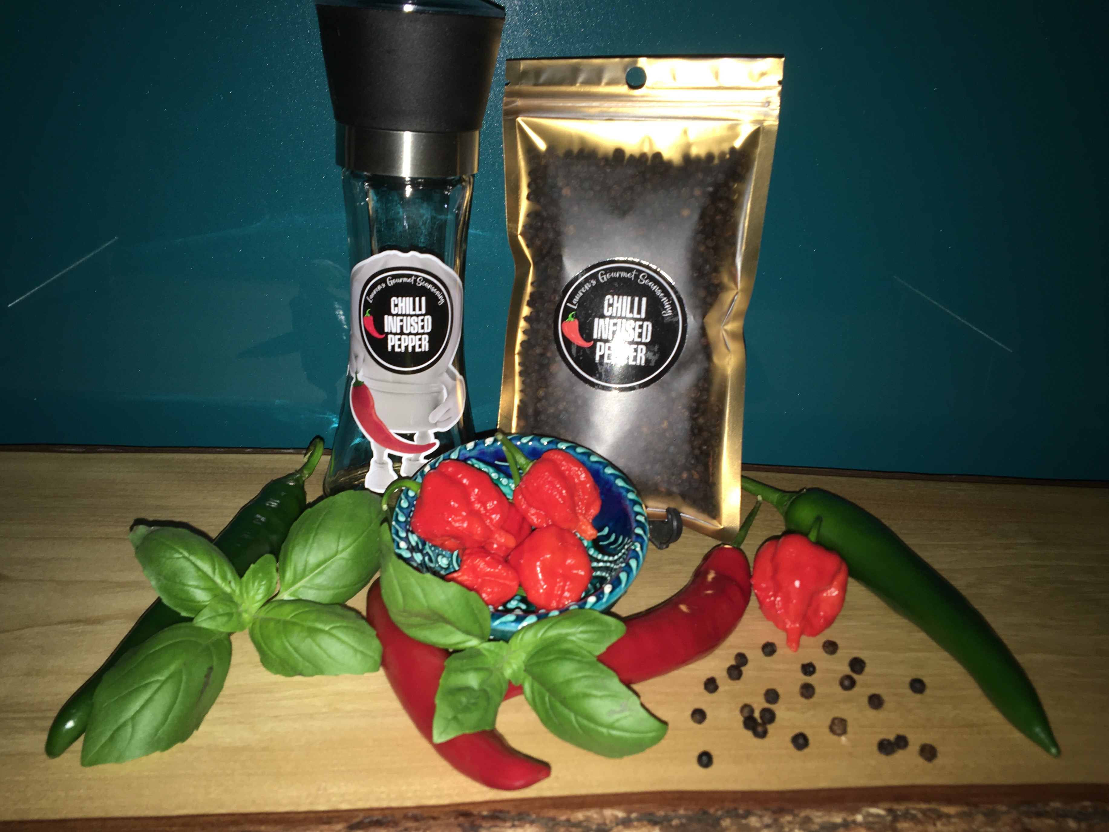 Chilli Infused Pepper 100g & Grinder